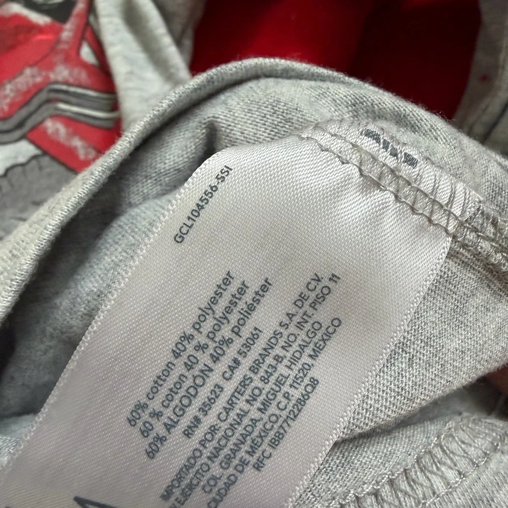Boys 4T–5T Long Sleeve Bundle Carter’s Old Navy “Mama’s Boy” Sweatshirt